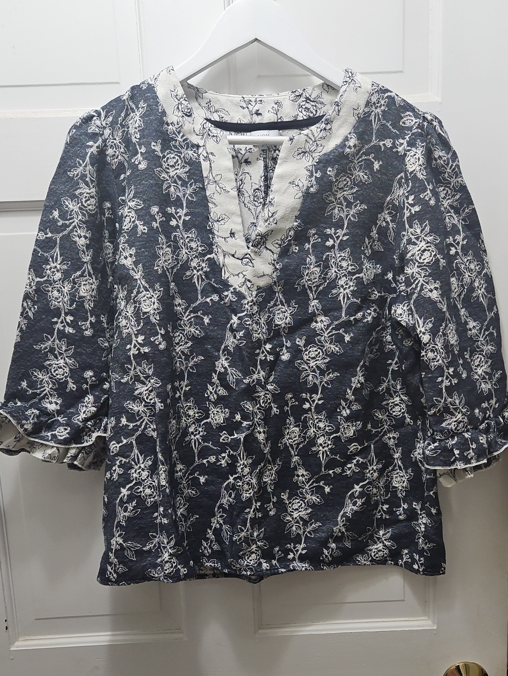 Voy Navy Floral Split-Neck Tunic